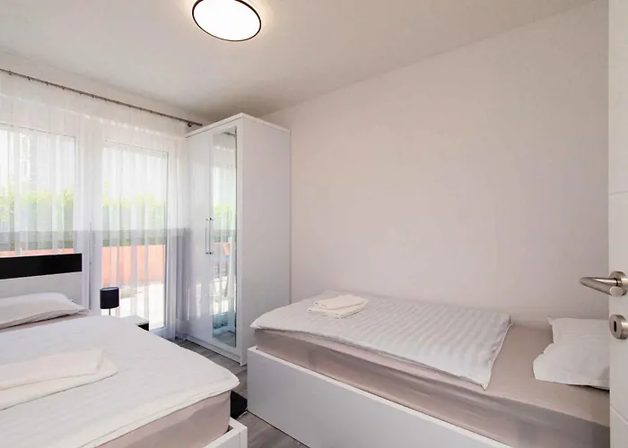 Apartmán With A - C In Krk-insel Krk 55017 *