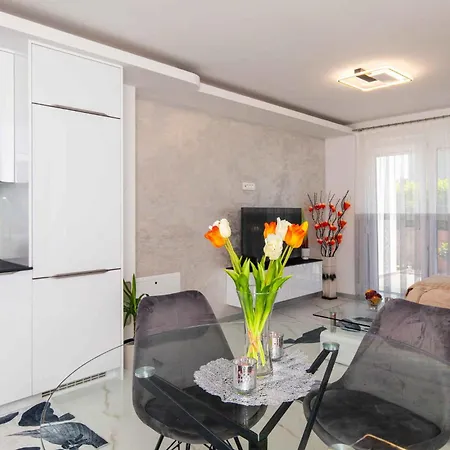 With A - C In Krk-insel Krk 55017 Appartamento